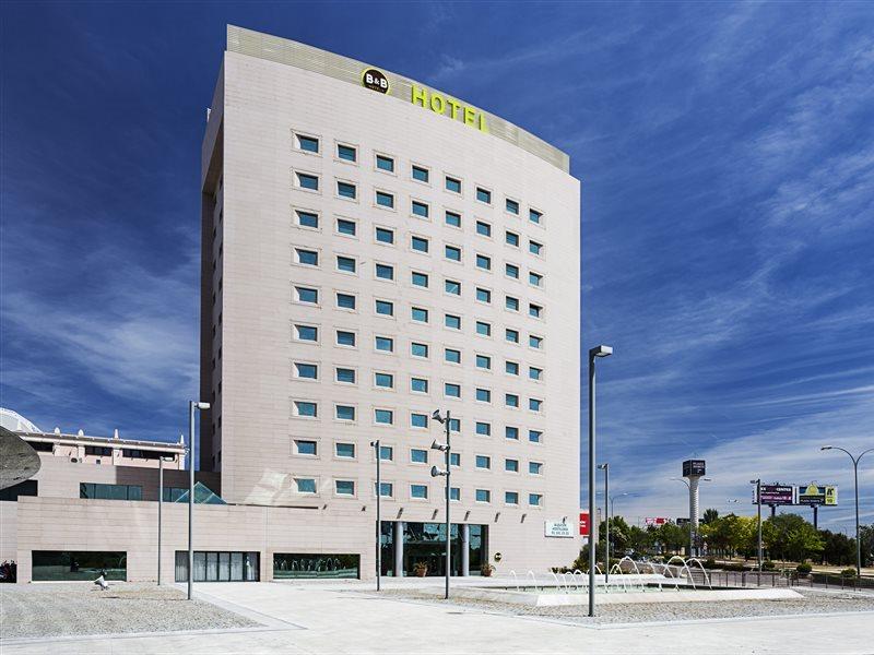 B&B Hotel Madrid Aeropuerto T4 San Sebastián de los Reyes Εξωτερικό φωτογραφία
