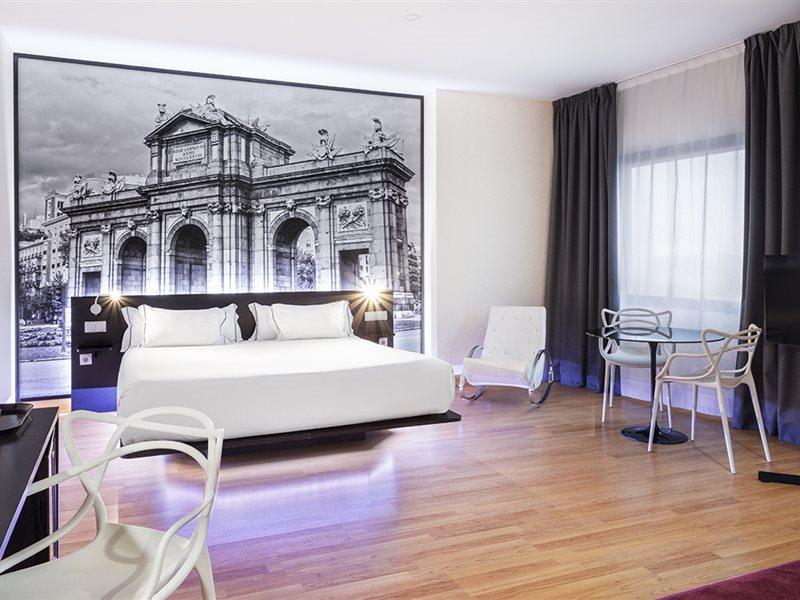 B&B Hotel Madrid Aeropuerto T4 San Sebastián de los Reyes Εξωτερικό φωτογραφία