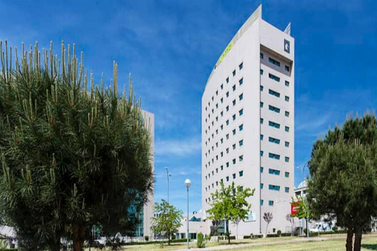 B&B Hotel Madrid Aeropuerto T4 San Sebastián de los Reyes Εξωτερικό φωτογραφία